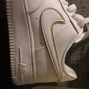 Air force 1 Nike white and gold